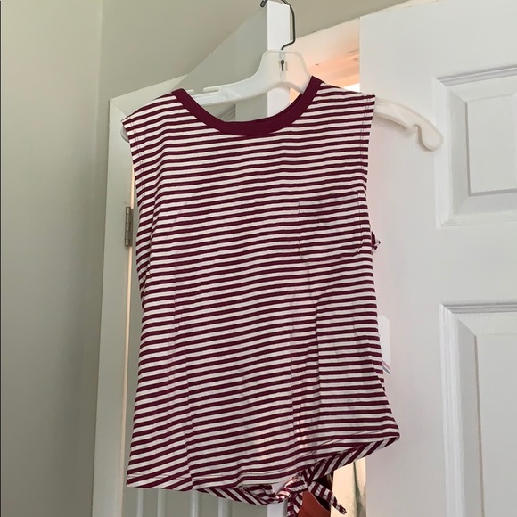 Stripped sleeveless shirt - Picture 1 of 1
